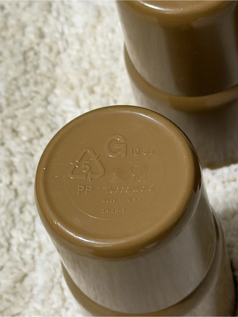 Vintage Tupperware Brown 12 oz Tumblers – Set of 4 Stackable Cups - Made in USA